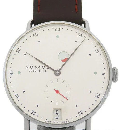 Nomos metro date power reserve - metro,